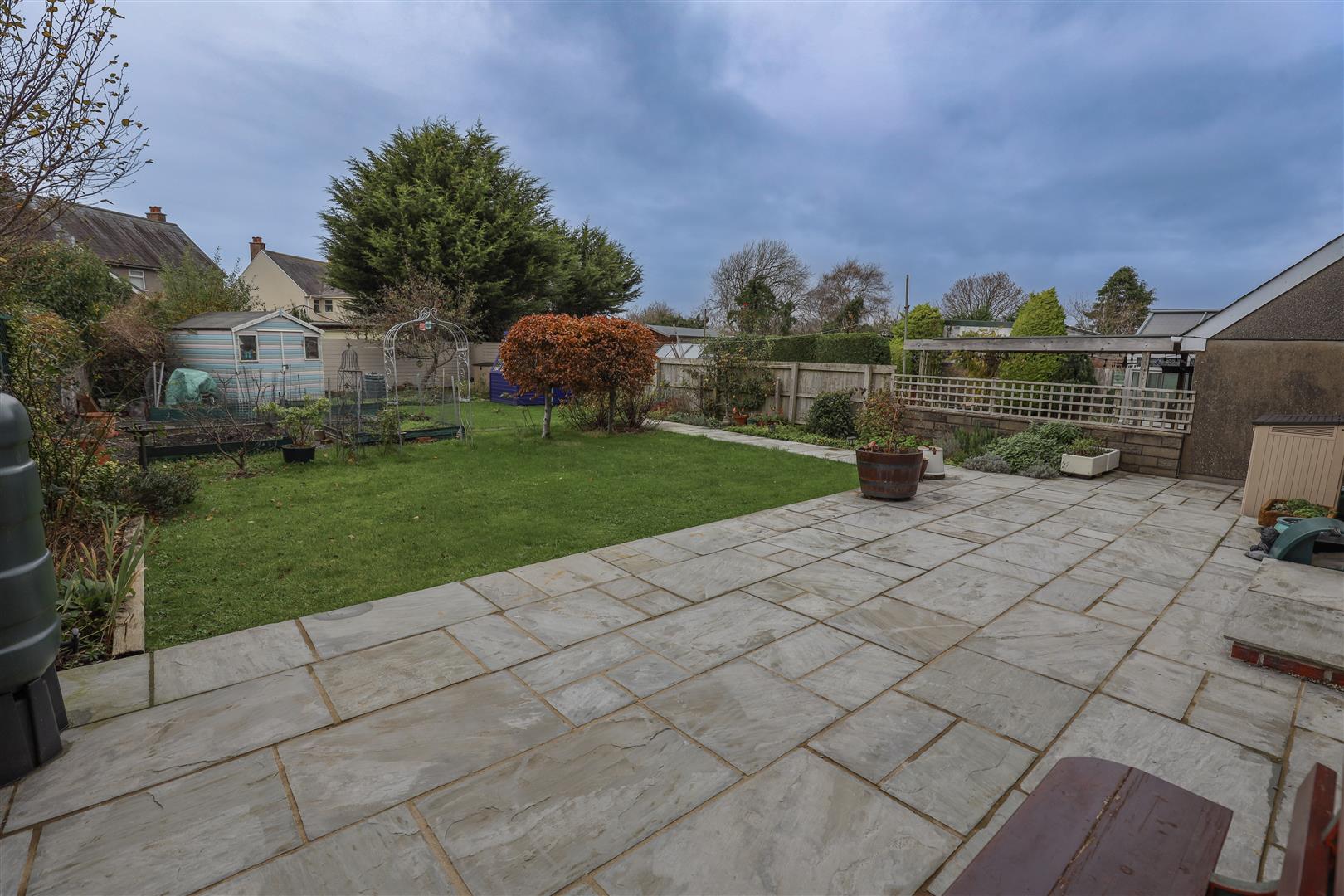 10 Ewenny Road, Wick, Nr Cowbridge, Vale of Glamorgan, CF71 7QA